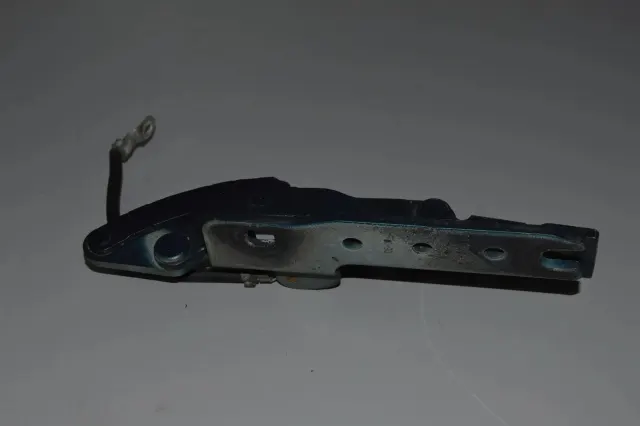 Front Right Bonnet Hinge