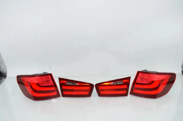 Rear Tail Light Set