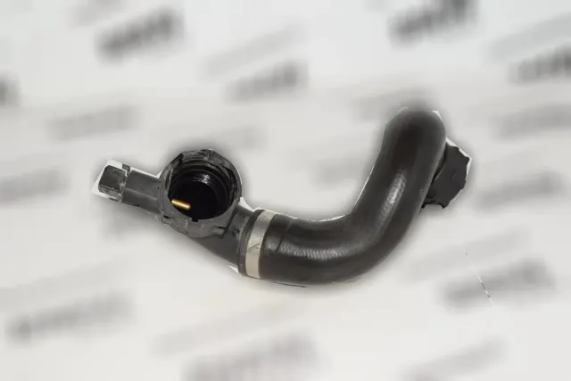 Right Side Cooling Radiator Hose