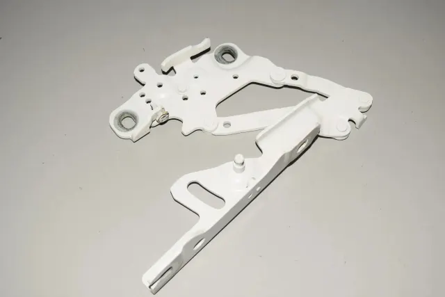 Front Left Bonnet Hinge