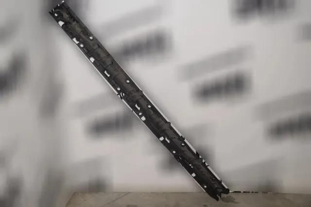 Right Side Sideskirt