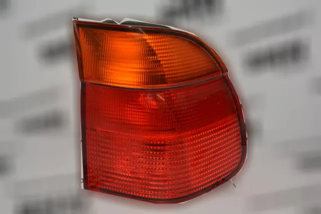 Rear Right Tail Light