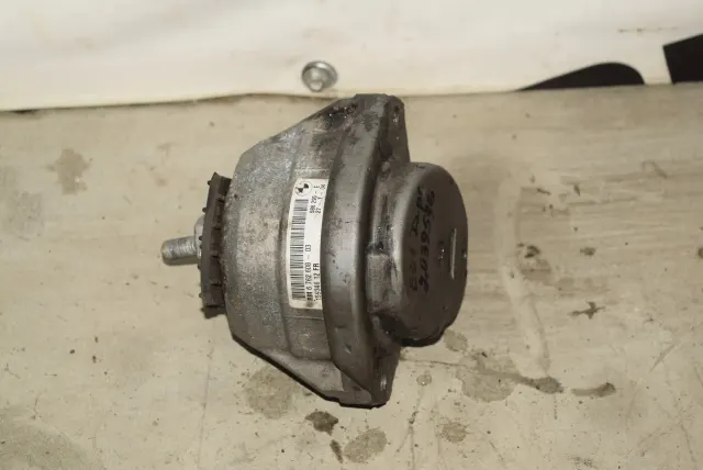 Right Side Engine Mount