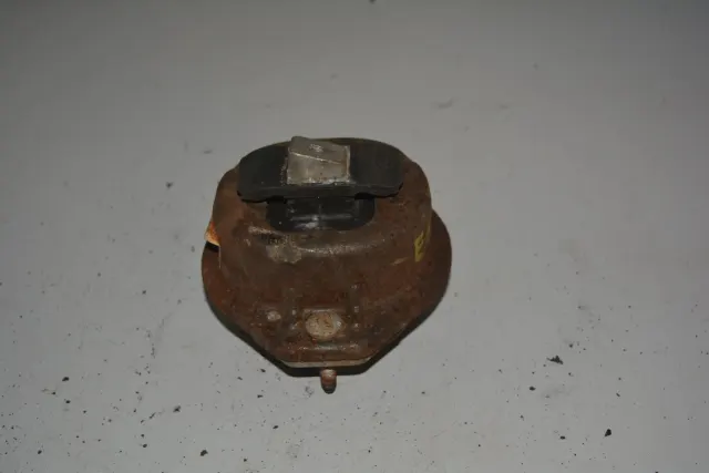 Right Side Engine Mount