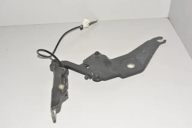 Front Right Bonnet Hinge