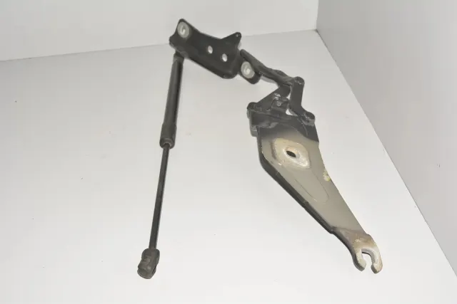 Front Left Bonnet Hinge
