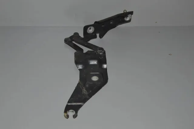 Front Left Bonnet Hinge