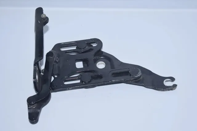 Front Left Bonnet Hinge