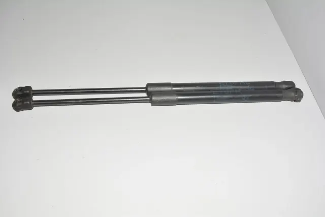 Front Right Bonnet Strut