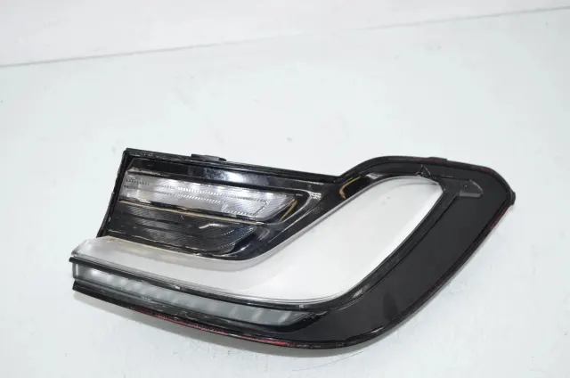 Rear Right Tail Light