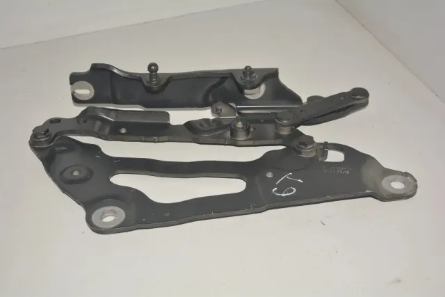 Front Right Bonnet Hinge
