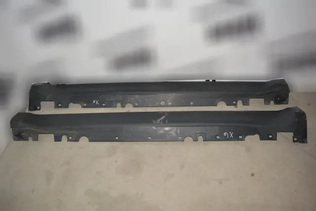 Right Side Sideskirt