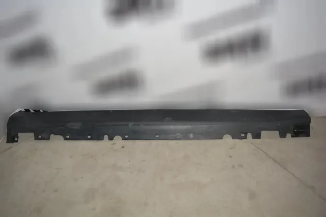 Right Side Sideskirt