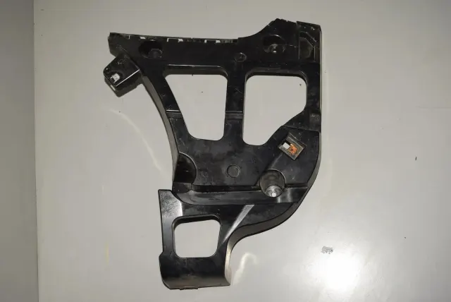 Rear Left Bumper Bracket