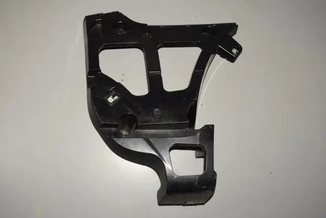 Rear Right Bumper Bracket