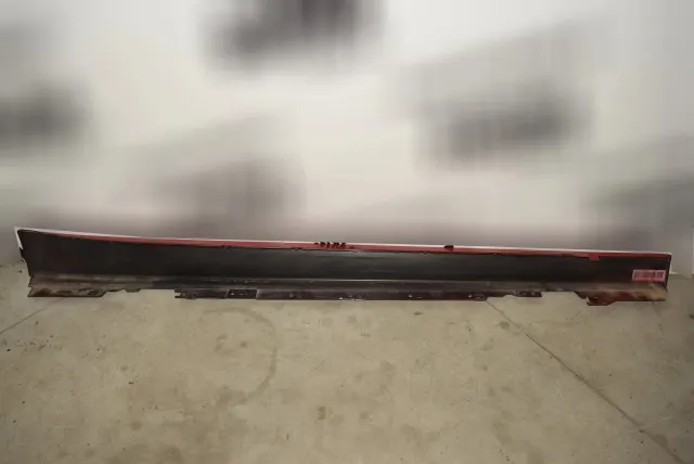 Left Side Sideskirt