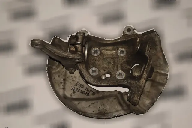 Front Right Wheel Hub
