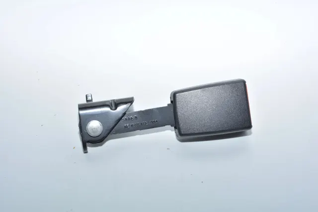 Rear Right Seat Buckle