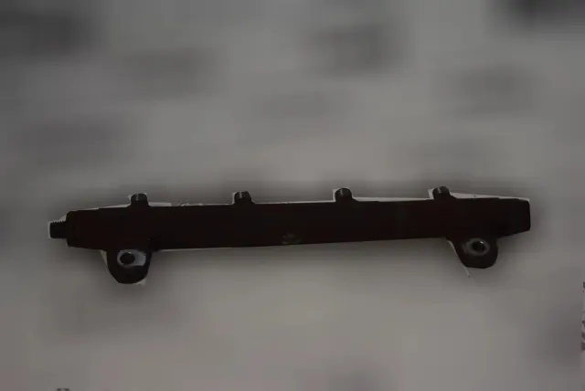 Right Side Fuel Rail