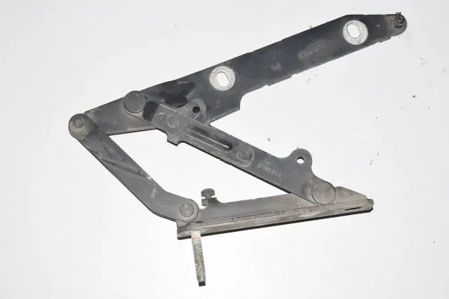Front Left Bonnet Hinge