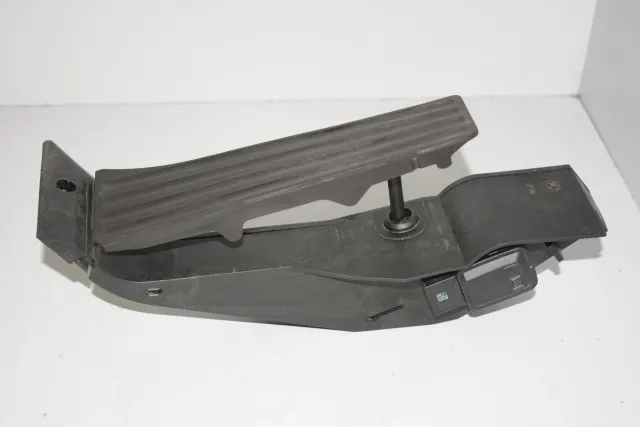 Throttle Pedal