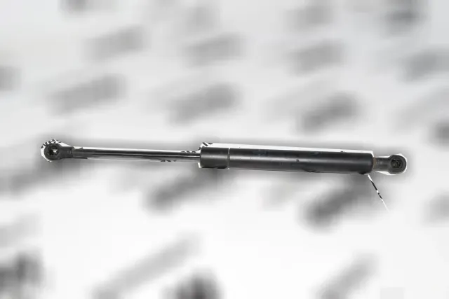 Front Right Bonnet Strut