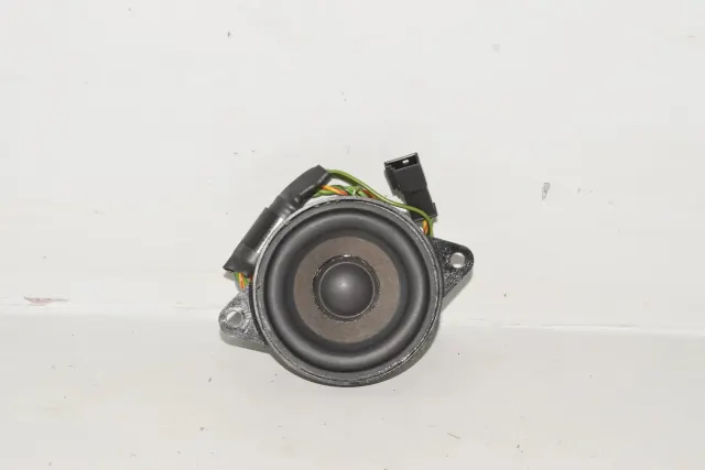 Dashboard Speaker