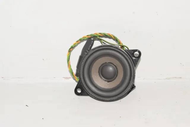Dashboard Speaker