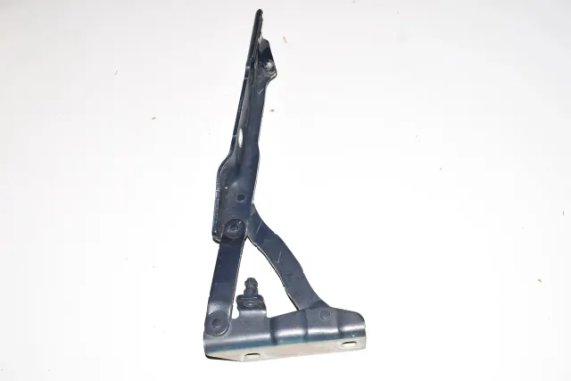 Front Left Bonnet Hinge