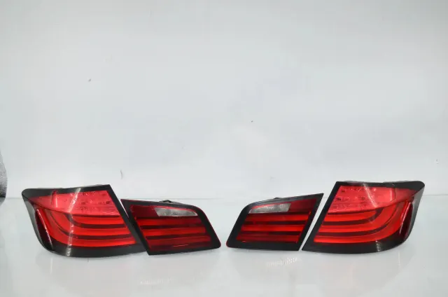 Rear Tail Light Set