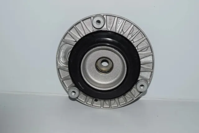 Front Left Shock Absorber Bracket