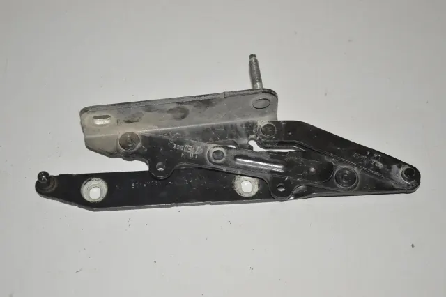 Front Left Bonnet Hinge