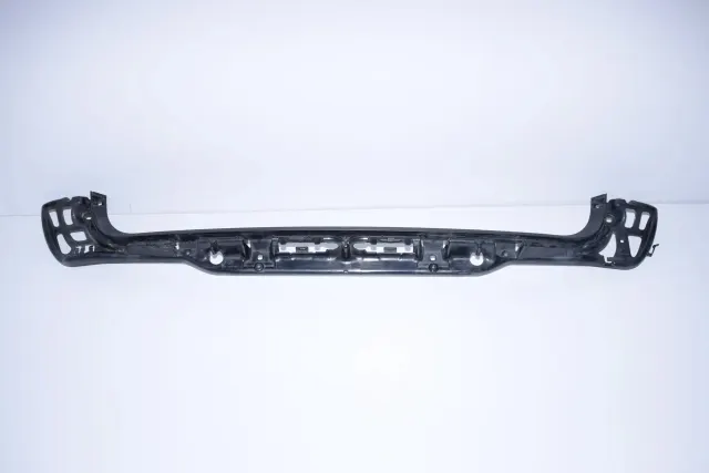 Rear Bumper Middle Bracket