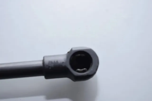 Front Right Bonnet Strut