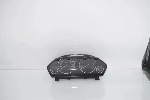 Instrument Cluster Speedometer