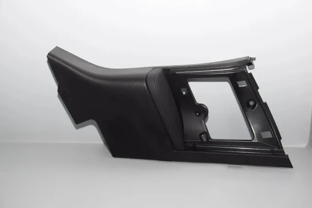 Right Side Pillar Trim