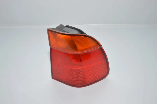 Rear Right Tail Light