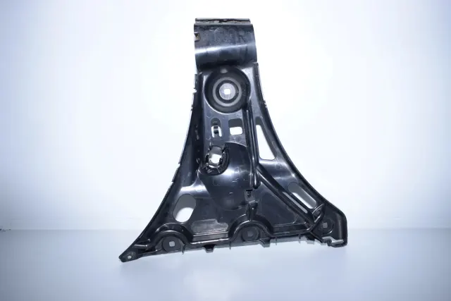 Rear Right Bumper Bracket