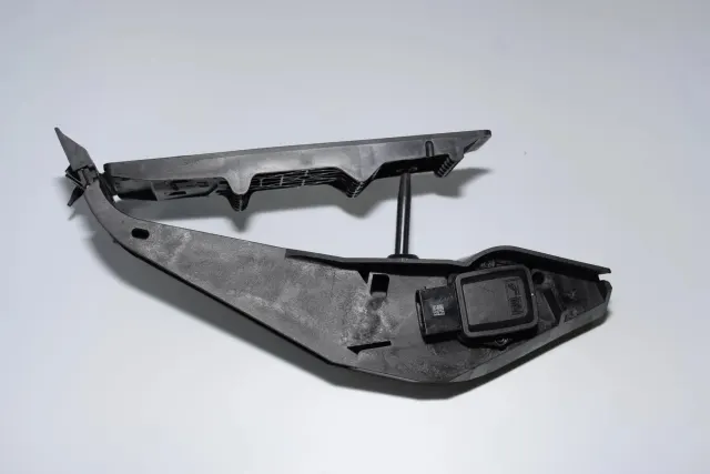Throttle Pedal