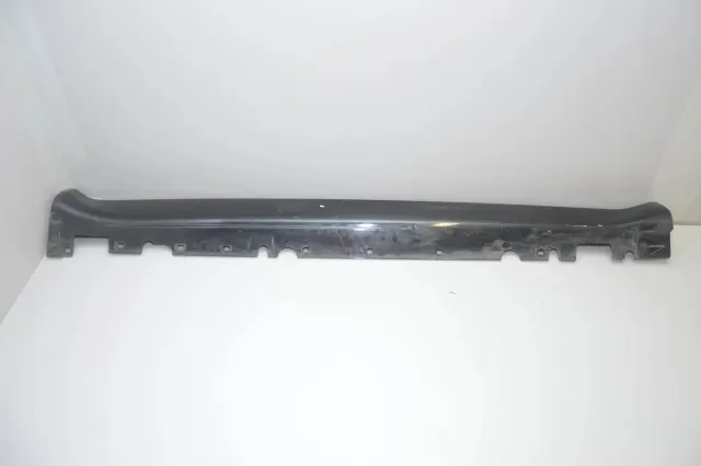 Right Side Plastic Sideskirt Cover