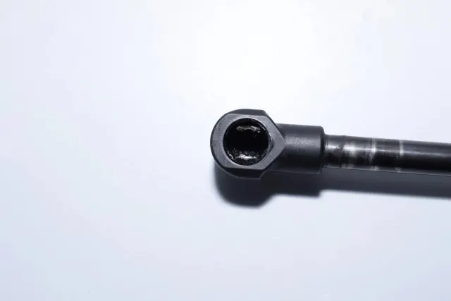 Front Right Bonnet Strut