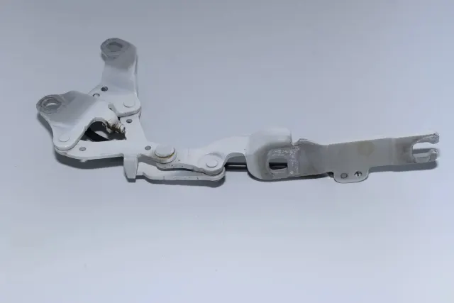 Front Left Bonnet Hinge