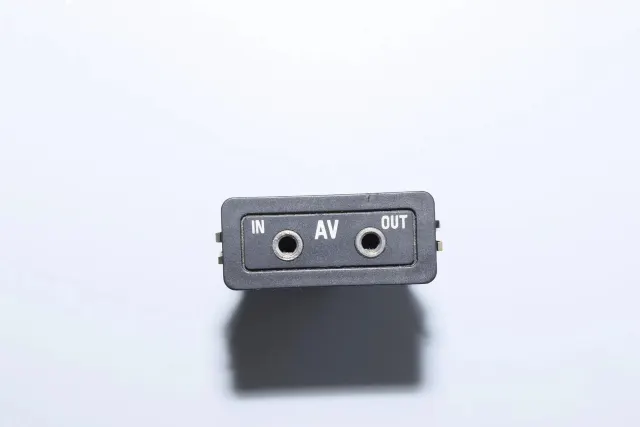 USB/AUX-In Socket Port