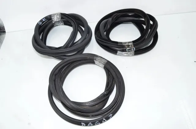 Rear Right Door Seal Rubber