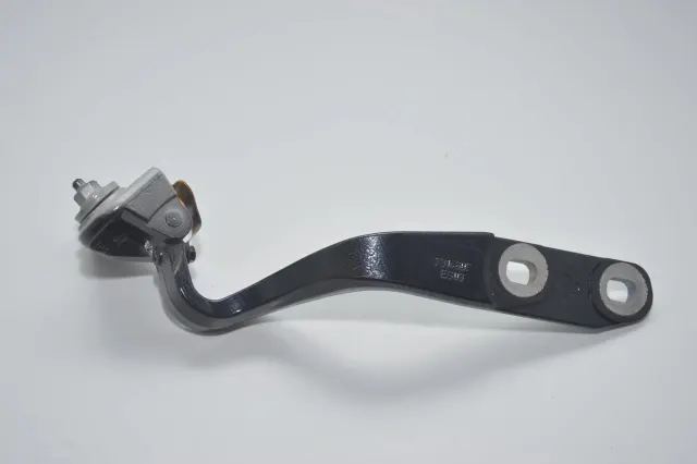 Left Side Bootlid Hinge