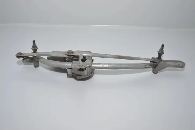 Front Windshield Wiper Mechanism