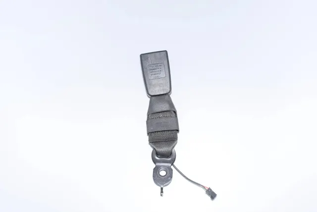 Rear Middle Seat Buckle