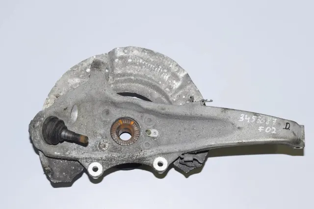 Front Right Wheel Hub