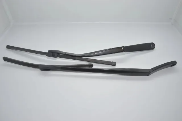 Front Wiper Arms