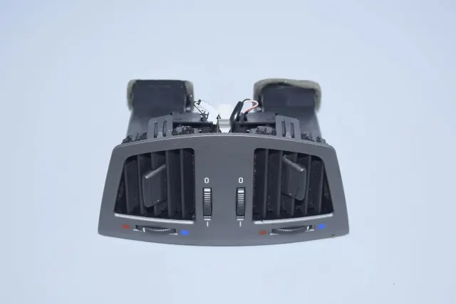 Dashboard Air Vents